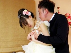 Hấp dâm cô dâu xinh nứng nực
