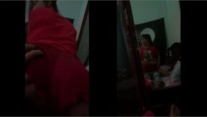 Lén làm vài nháy chịch sung sướng