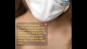 Em đĩ lồn múp tự nghịch