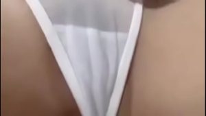 Xoa lồn ngon sướng quá