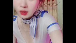 Em Na dâm nhún nhảy
