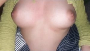 Vú ngon cưỡi anh sướng điên