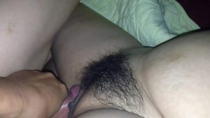 Chơi lồn gái già dâm lông