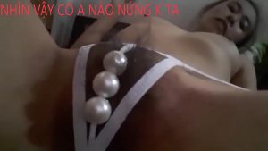 Em gái dâm bướm xinh kích thích