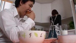 Ngậm thổi buồi cho chồng yêu