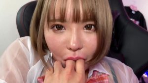 Em girl nhật nứng nừng thèm cặc