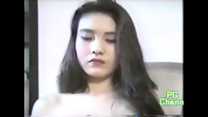 Kê gối chịch em liên tục