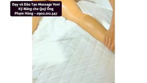 Quay video vợ đang thưởng thức massage yoni cực đã