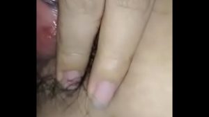 Em người yêu dâm show lồn vừa bị đụ xong