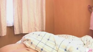 Banh háng show hàng ngoài sân rồi đụ nhau quá đã