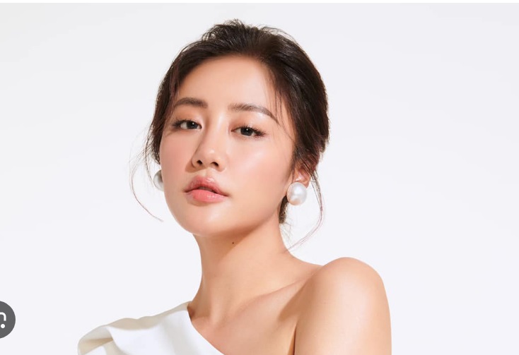 Nữ ca sĩ Văn Mai Hương nổi một thời