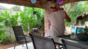 Đi nghỉ dưỡng cùng vợ rồi tranh thủ phệt nhau phê quá