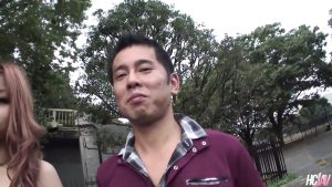 Gạ gái ngoài trời dẫn vào phòng làm tình bé sóc lọ anh sướng